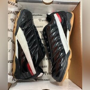 NIB VIZARI soccer shoes 
ELITE INDOOR JR size 13.5
Black/white/red